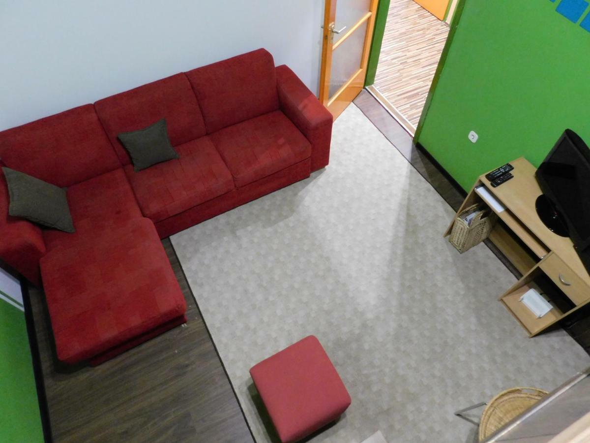 Koermend Lakas Apartment Exterior photo